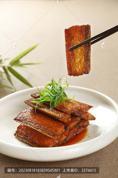 蔥香帶魚(yú)
