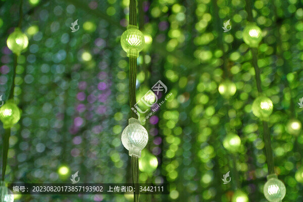 綠色燈光