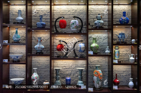 精美瓷器展示