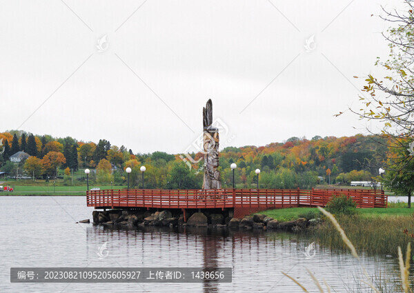公園湖邊