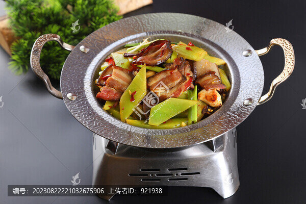 干鍋萵筍臘肉