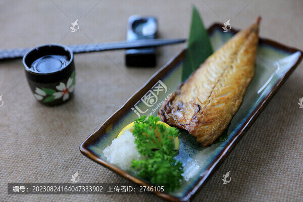 鹽烤青花魚