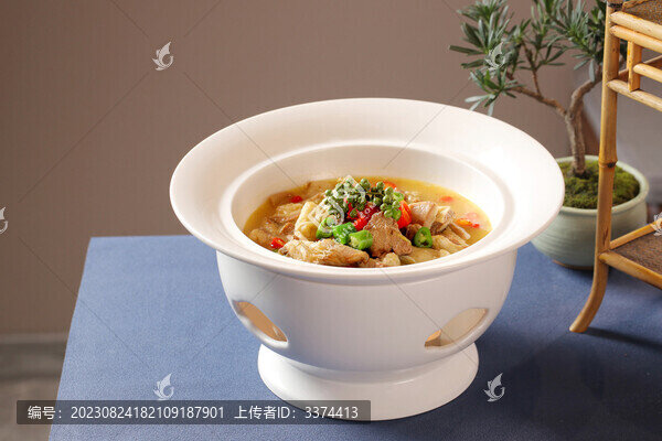 八旗草原藤椒牛肉