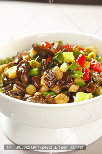 小炒野生牛肝菌