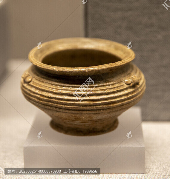 青釉原始瓷罐