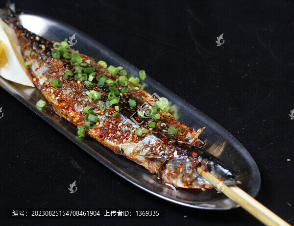 碳燒秋刀魚(yú)