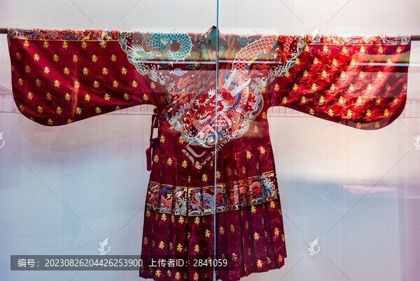 明代織金壽字龍?jiān)圃棋\妝花緞