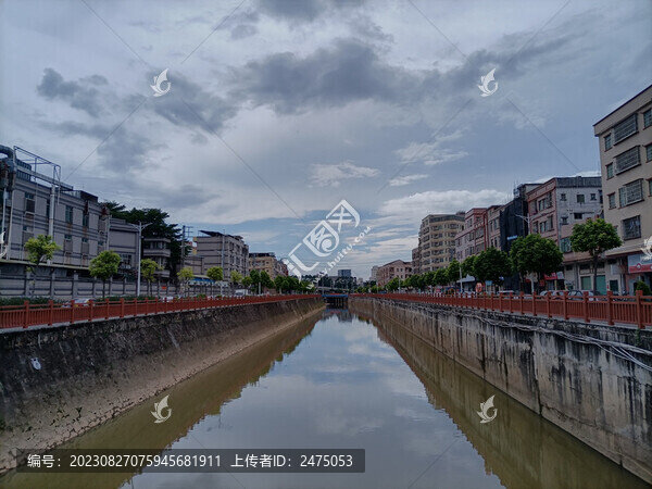 小鎮(zhèn)河道