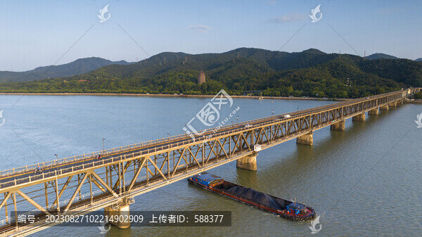 杭州錢塘江大橋沿岸風(fēng)光航拍