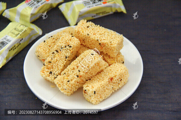 堅(jiān)果小米酥