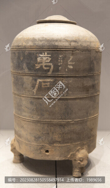漢代梁粟萬(wàn)石灰陶倉(cāng)