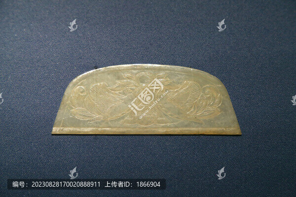 花鳥紋玉梳背