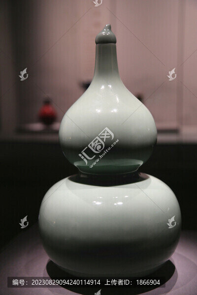 豆青釉葫蘆瓶