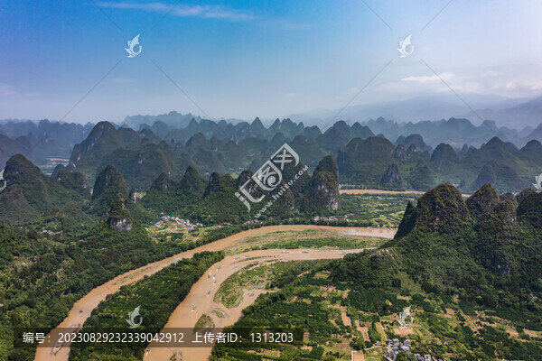 航拍廣西桂林陽朔桂林山水