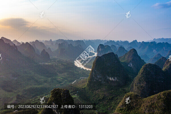 航拍廣西桂林陽朔桂林山水