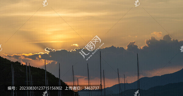 夕陽(yáng)隱沒(méi)