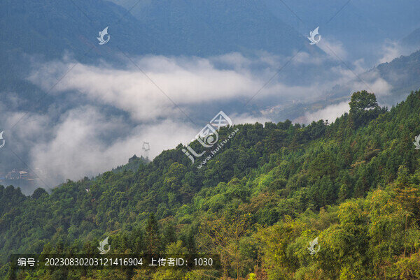 山區(qū)山脈云霧
