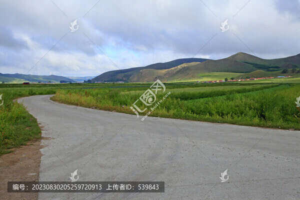 草原天路