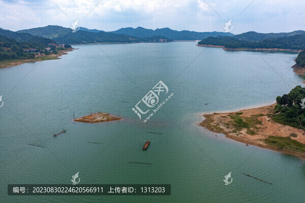 航拍湖南長(zhǎng)沙瀏陽(yáng)清江水庫(kù)
