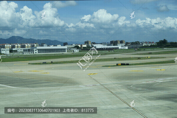 國(guó)際機(jī)場(chǎng)