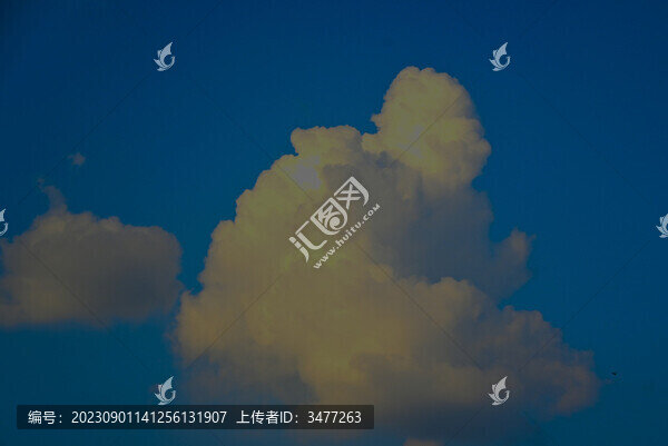 天空白云