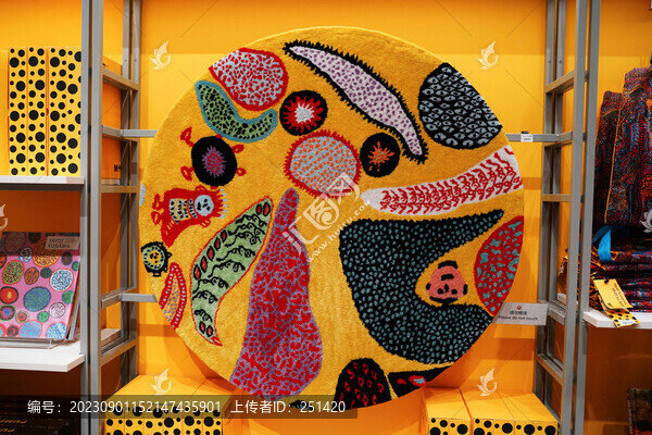 草間彌生美術(shù)展地毯