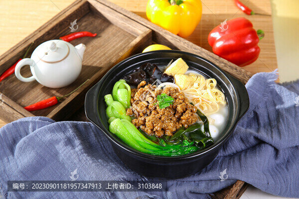 肉醬米線
