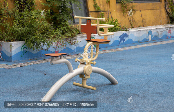 兒童游樂(lè)場(chǎng)