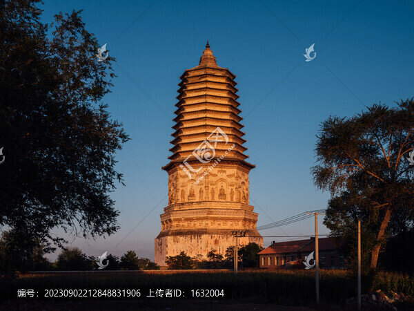 赤峰寧城縣大明塔