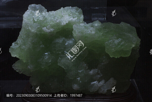 綠色螢石標本