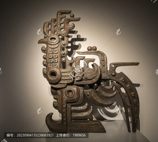 雕像雞