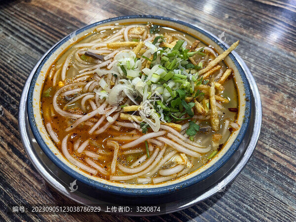 陜西米脂著名美食羊血燴面