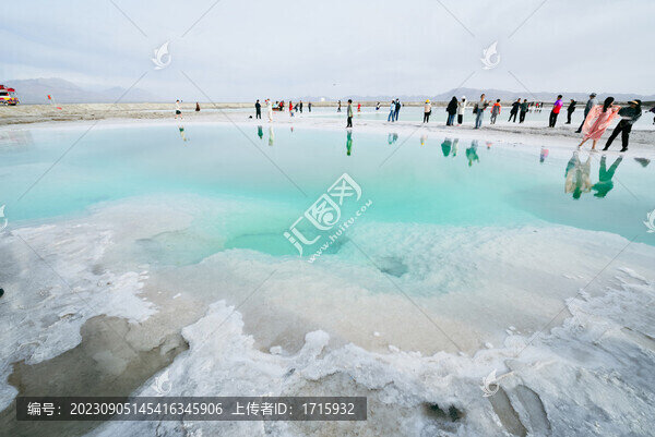 青海大柴旦翡翠湖
