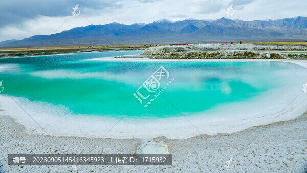 青海大柴旦翡翠湖
