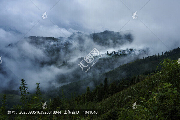 山村晨曦