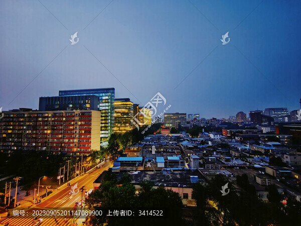 高樓與平房