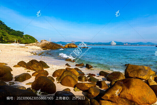 蜈支洲島海邊礁石