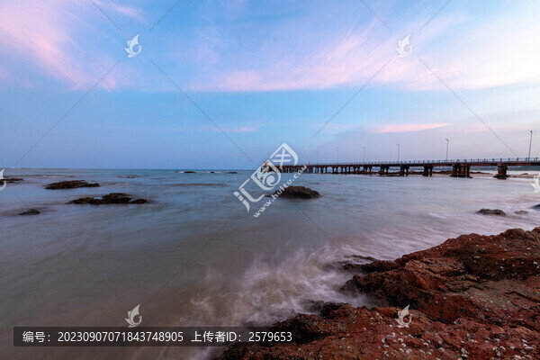 瓊海紅石灘棧橋
