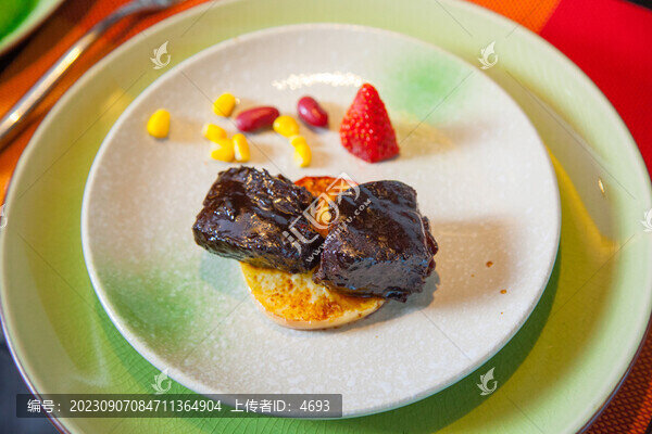 鐵板牛肉粒