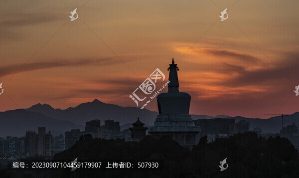 北塔夕陽