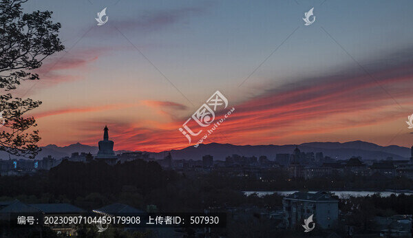 北塔夕陽(yáng)