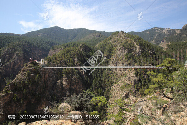 賀蘭山玻璃棧橋