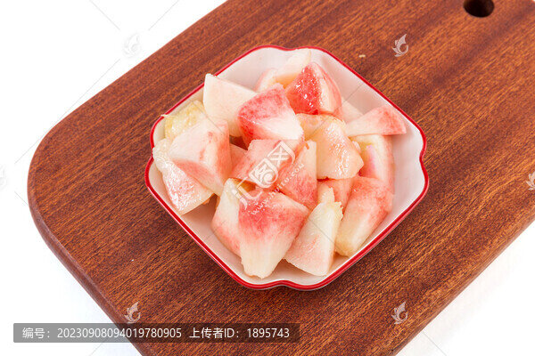 水蜜桃水果切