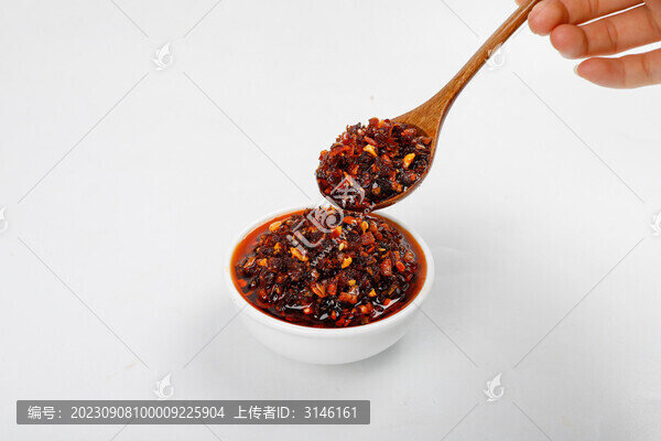 拌飯拌面辣醬白底圖