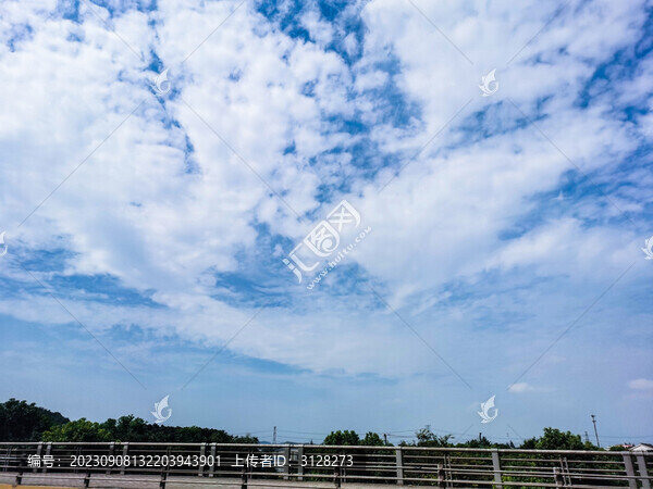 天空