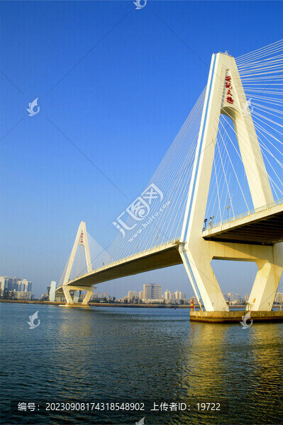 ?？谑兰o大橋
