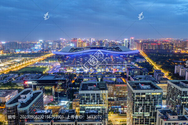 成都高新區(qū)環(huán)球中心都市夜景