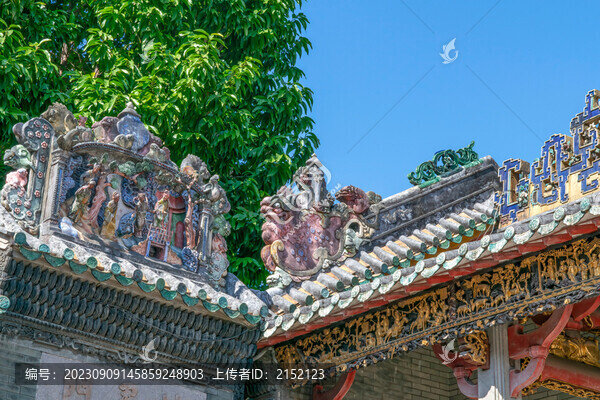嶺南古建筑屋頂陶塑裝飾