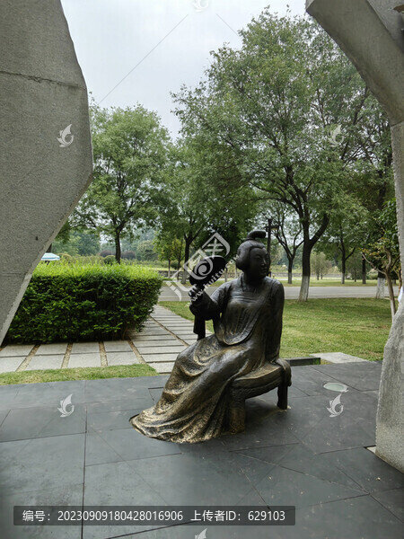 唐仕女雕像