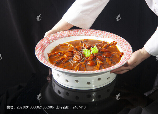 鮑汁鵝掌扣鮑魚